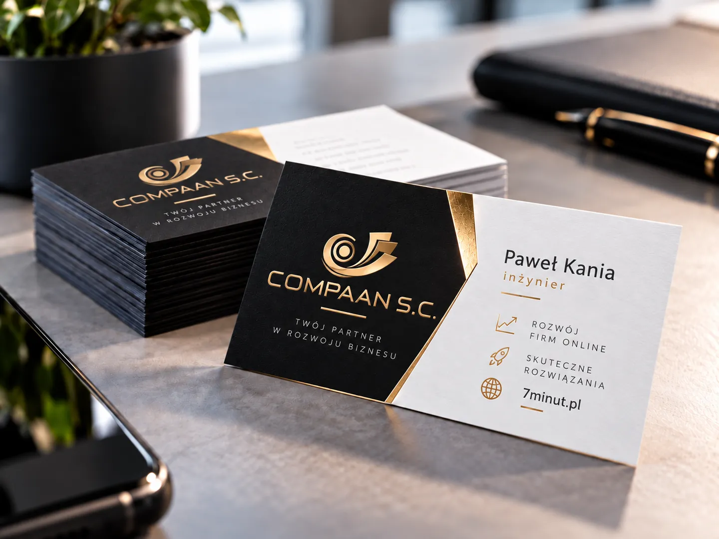 Wizytówki COMPAAN S.C. — eleganckie wykończenie i hot stamping